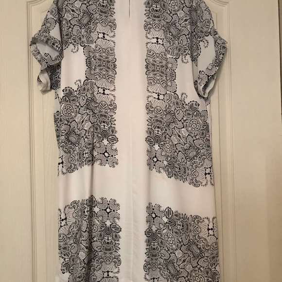 BCBG shift dress. - Picture 3 of 8